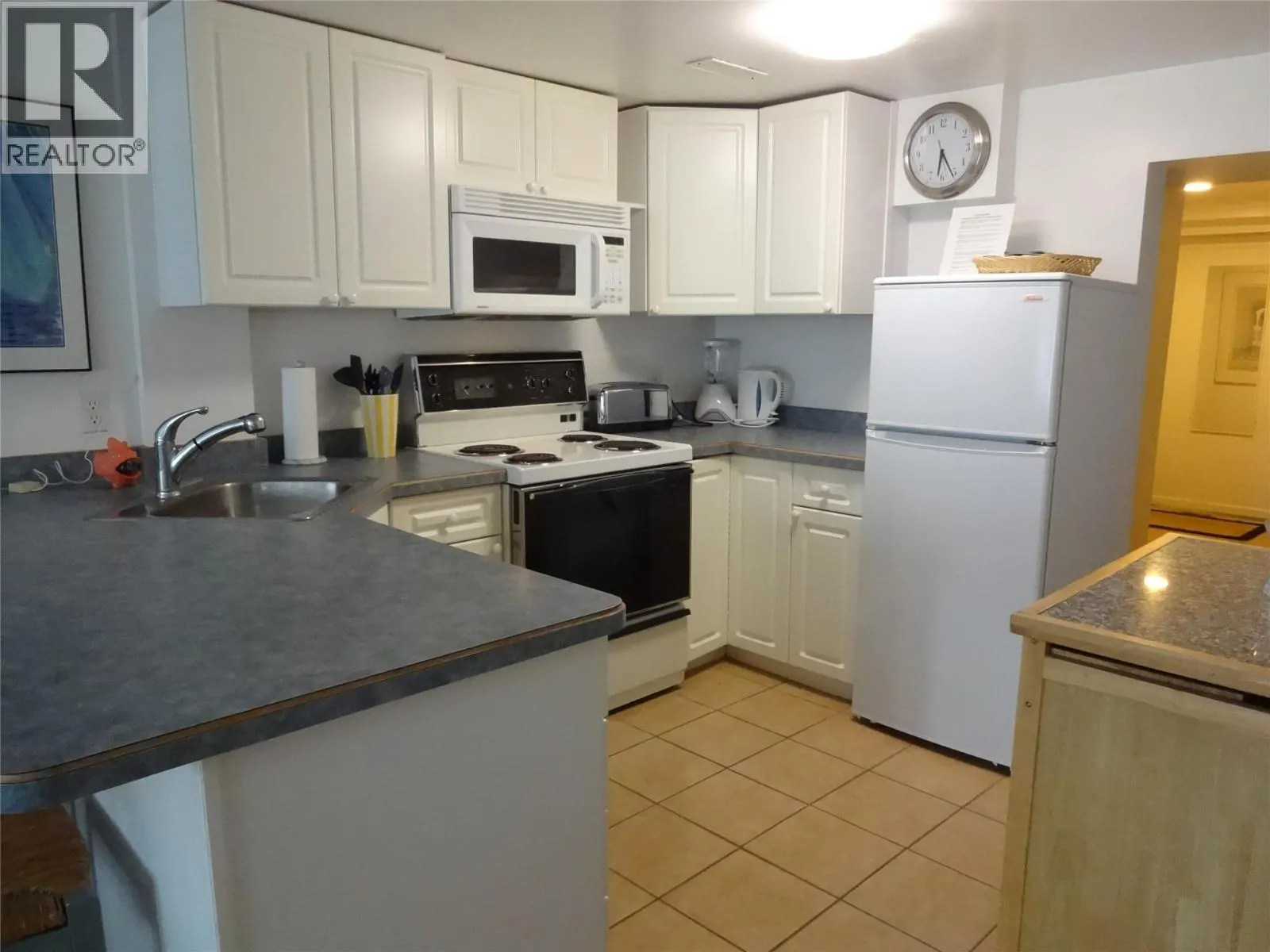 7848 Okanagan Landing Bench Road