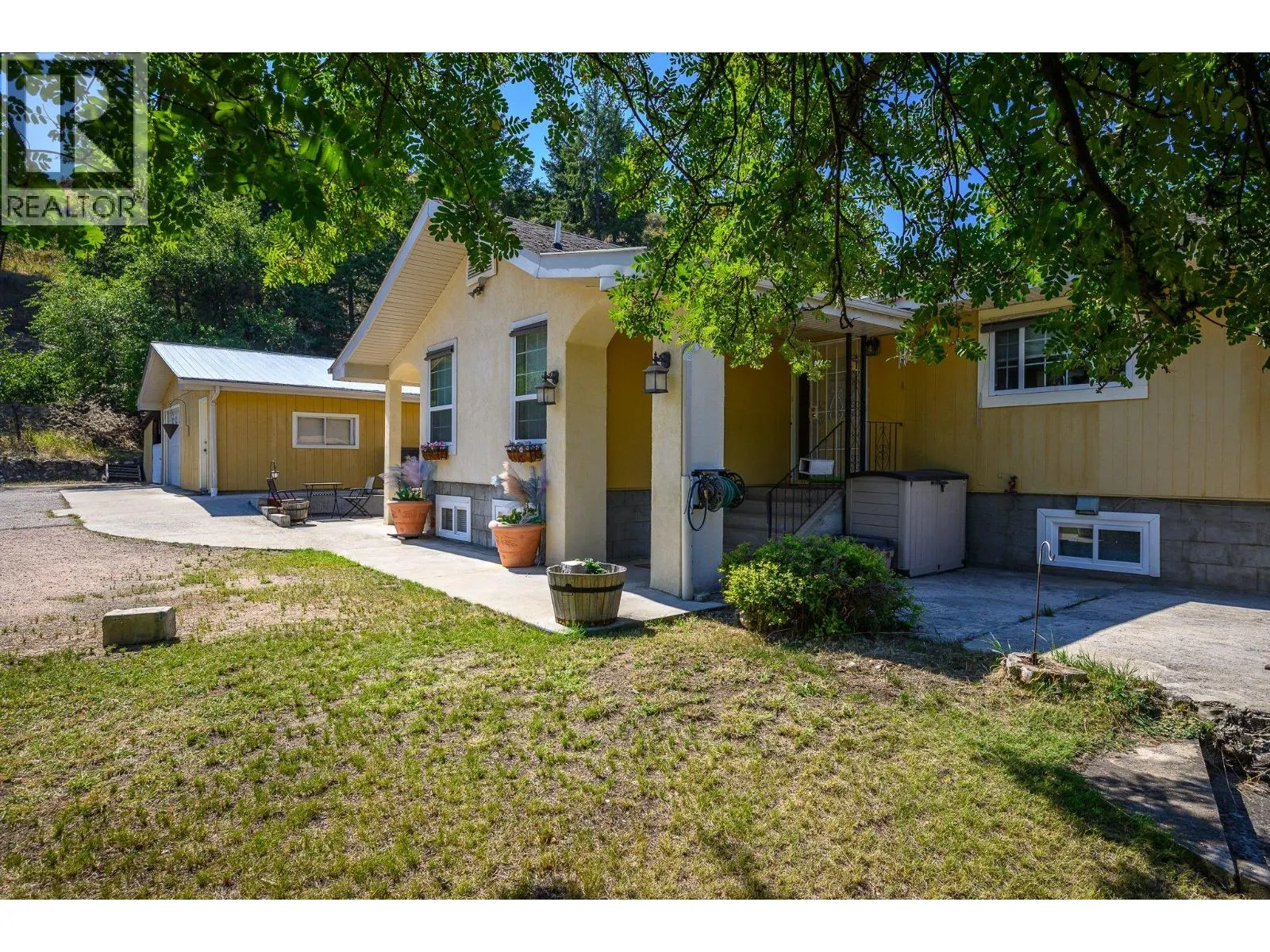 7848 Okanagan Landing Bench Road