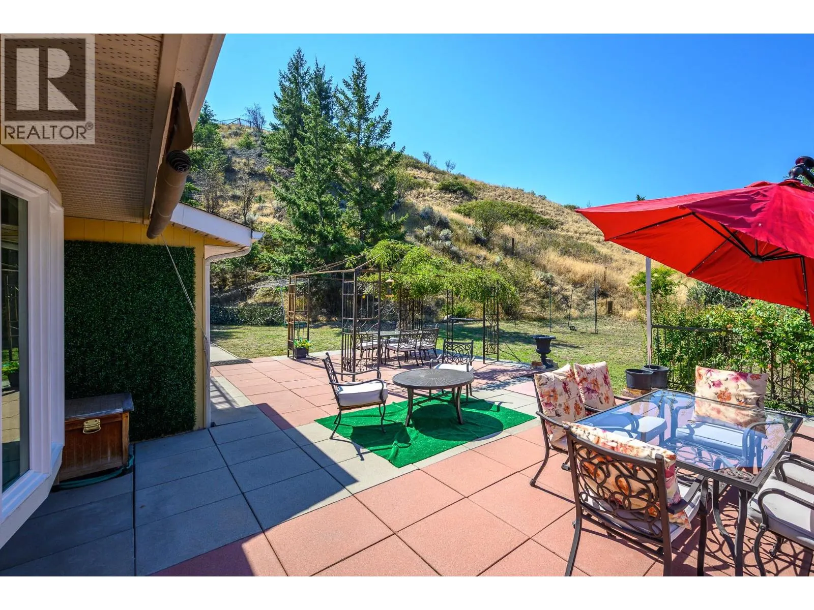 7848 Okanagan Landing Bench Road