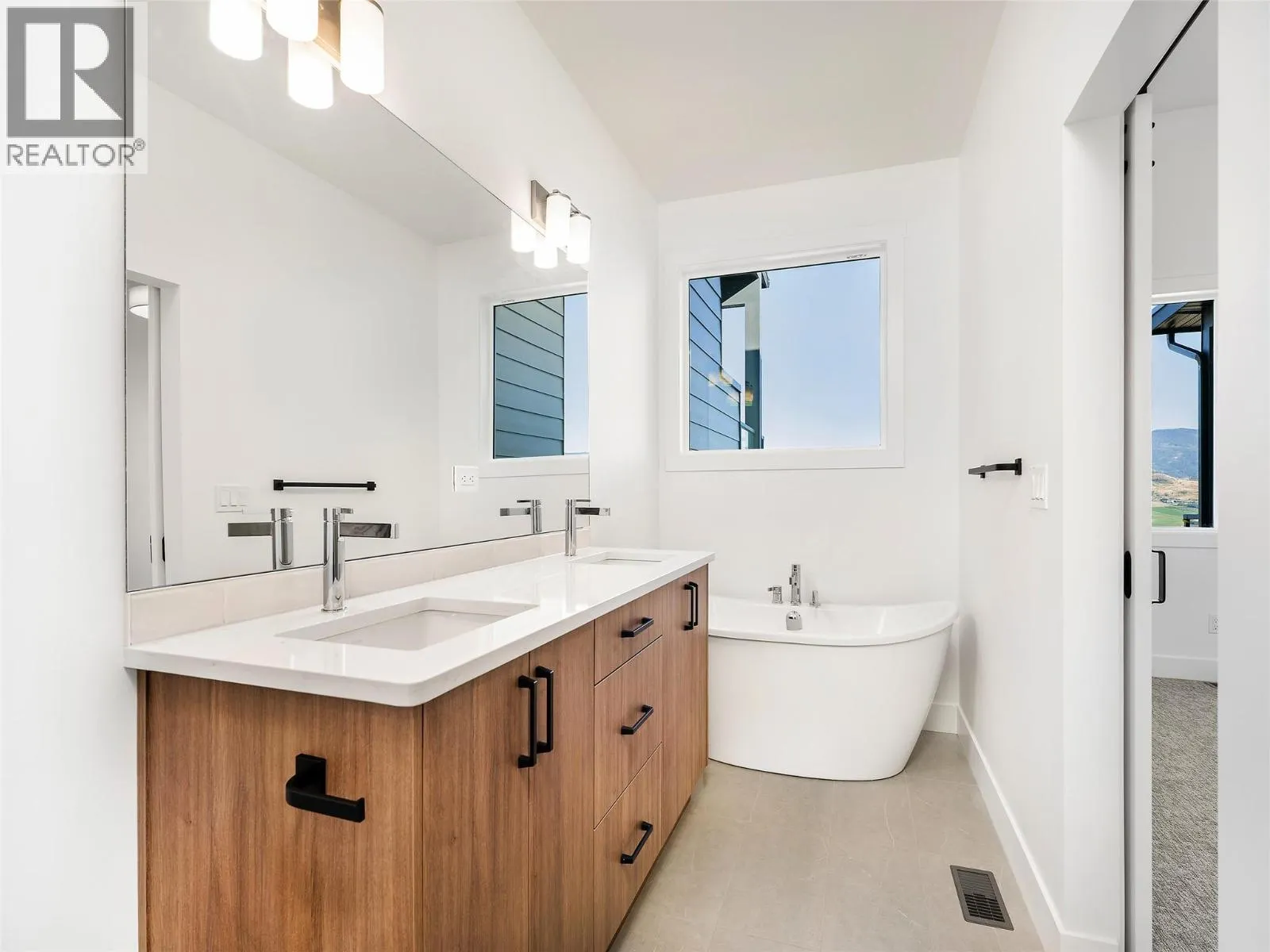 7735 OKANAGAN HILLS Boulevard Unit# 66