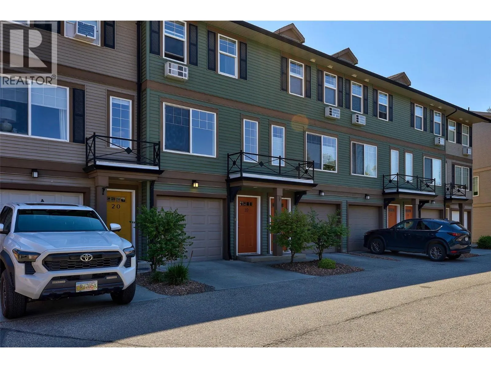 1970 Braeview Place Unit# 19