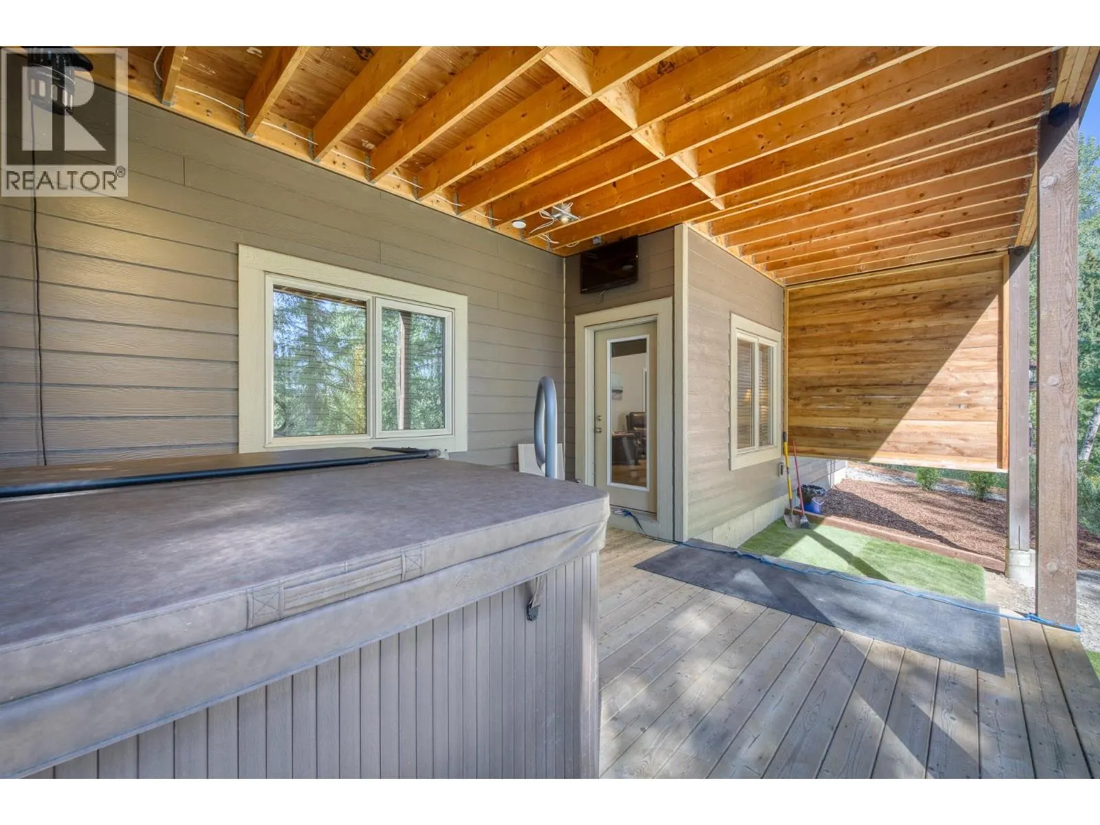 12 Alpine Trail Place