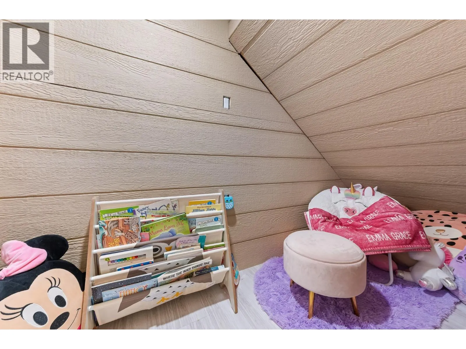 12 Alpine Trail Place