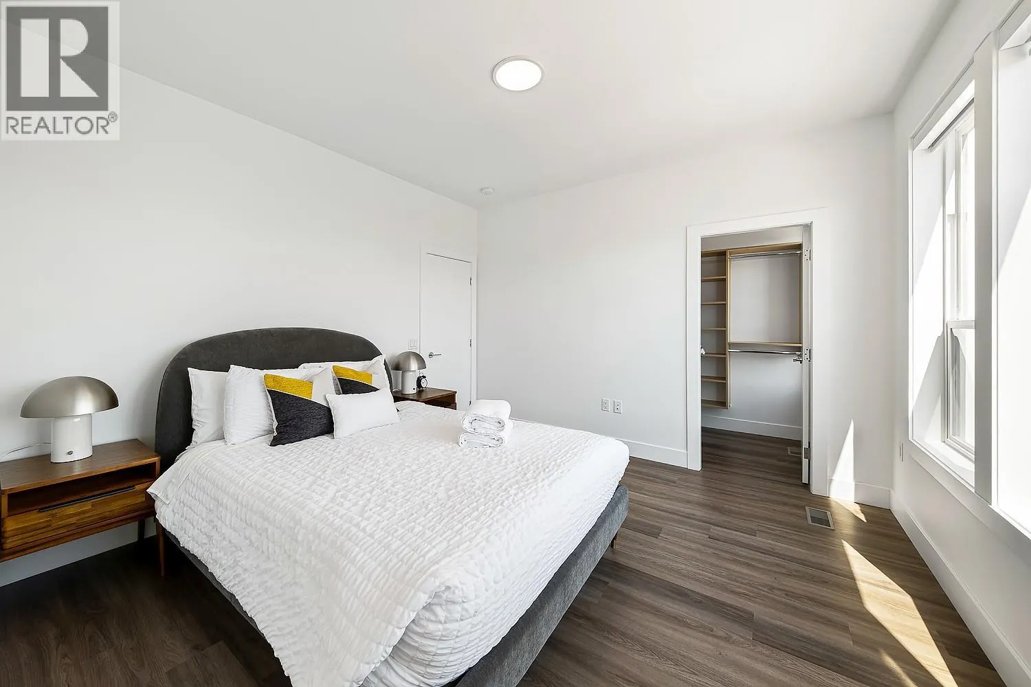 2100 CAMPBELL Road Unit# 157