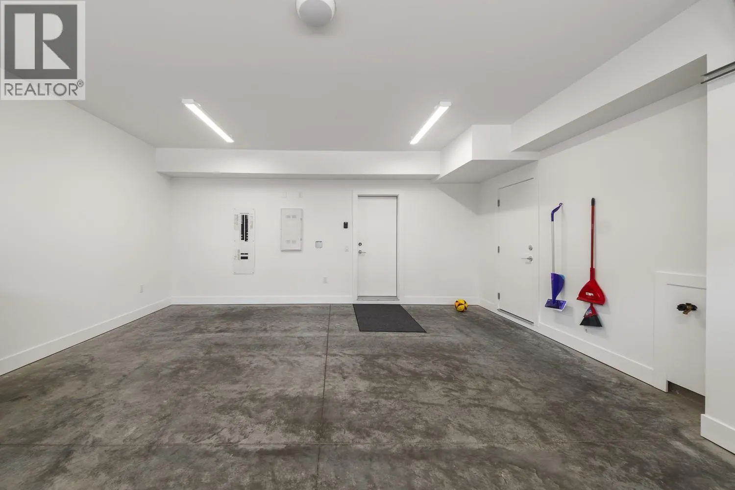 2100 CAMPBELL Road Unit# 157