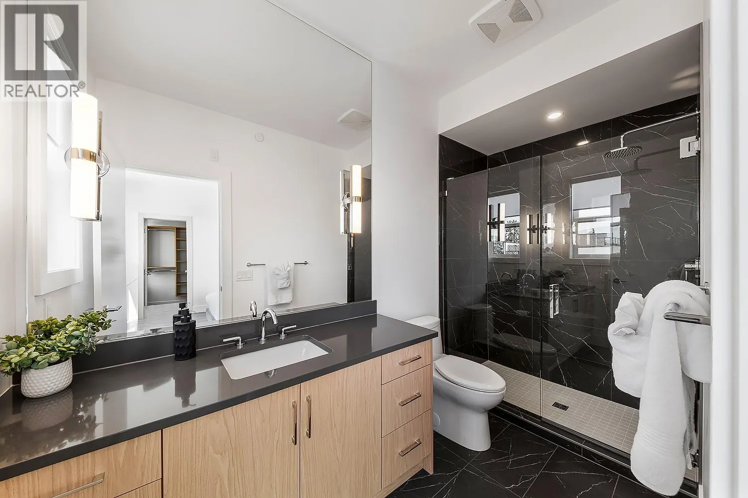 2100 CAMPBELL Road Unit# 157