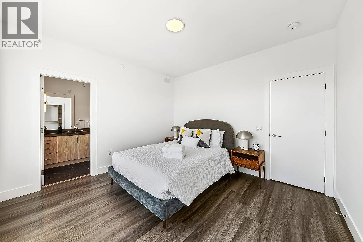 2100 CAMPBELL Road Unit# 157