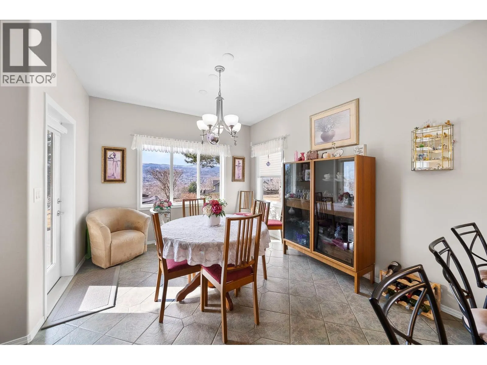 214 SAGEWOOD Drive
