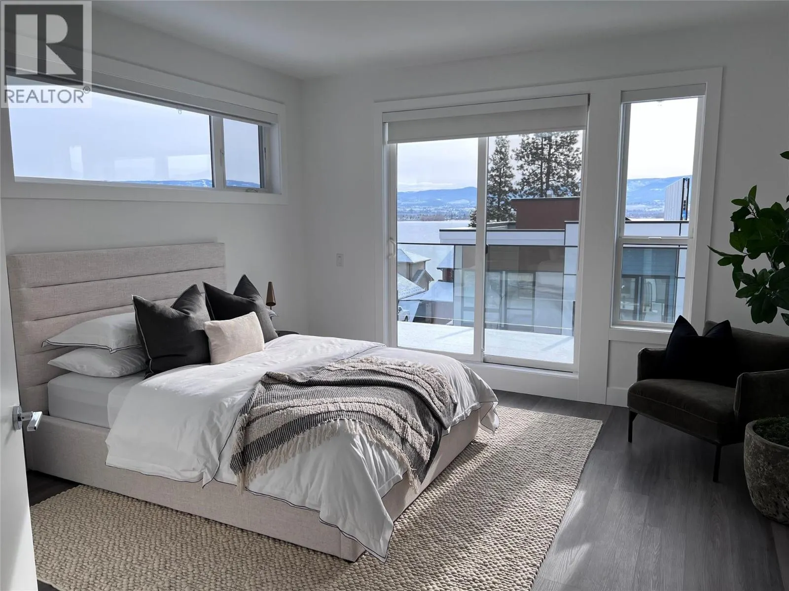 2100 CAMPBELL Road Unit# 170