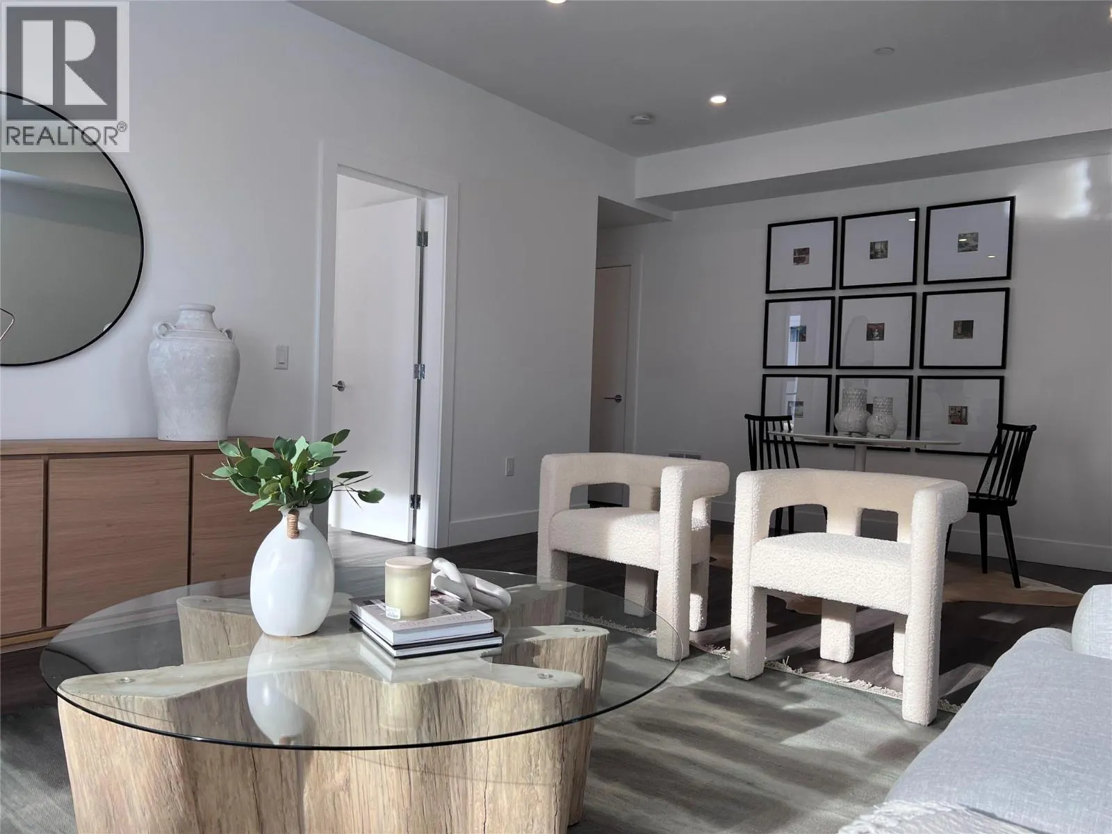 2100 CAMPBELL Road Unit# 170