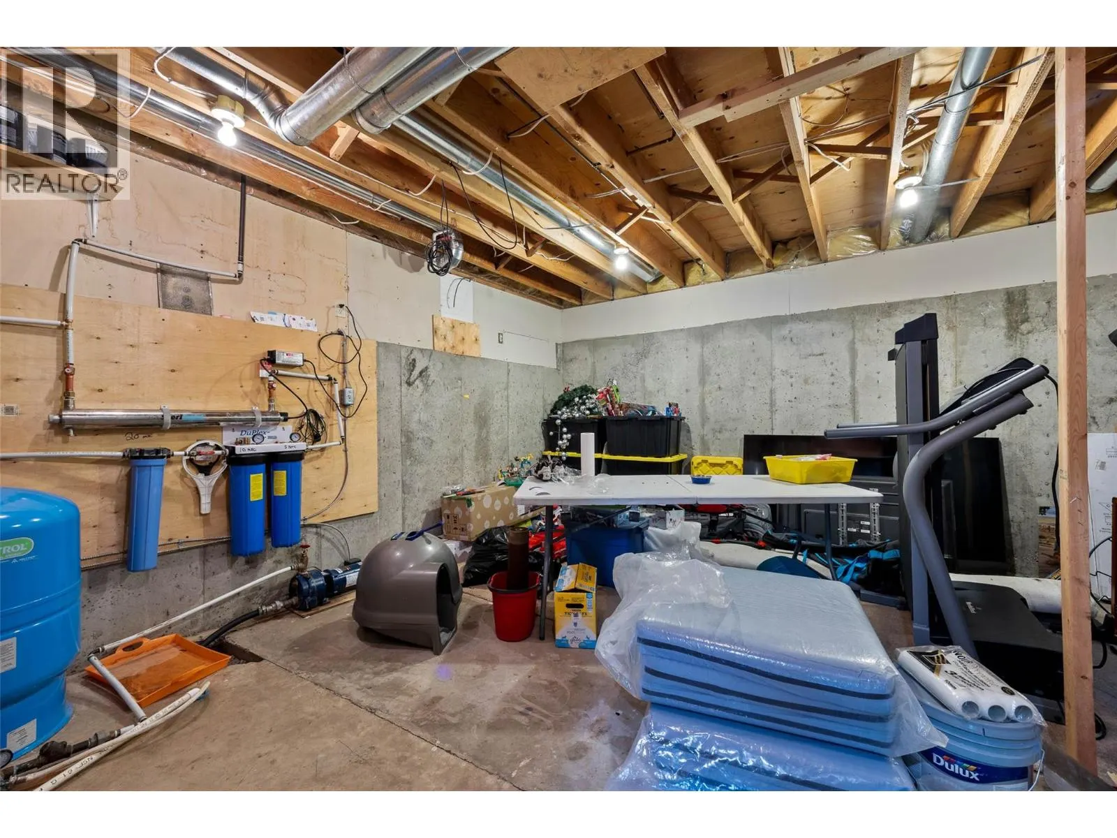 3060 MAQUINNA Road