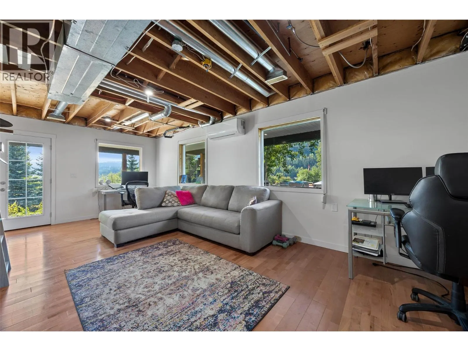 3060 MAQUINNA Road