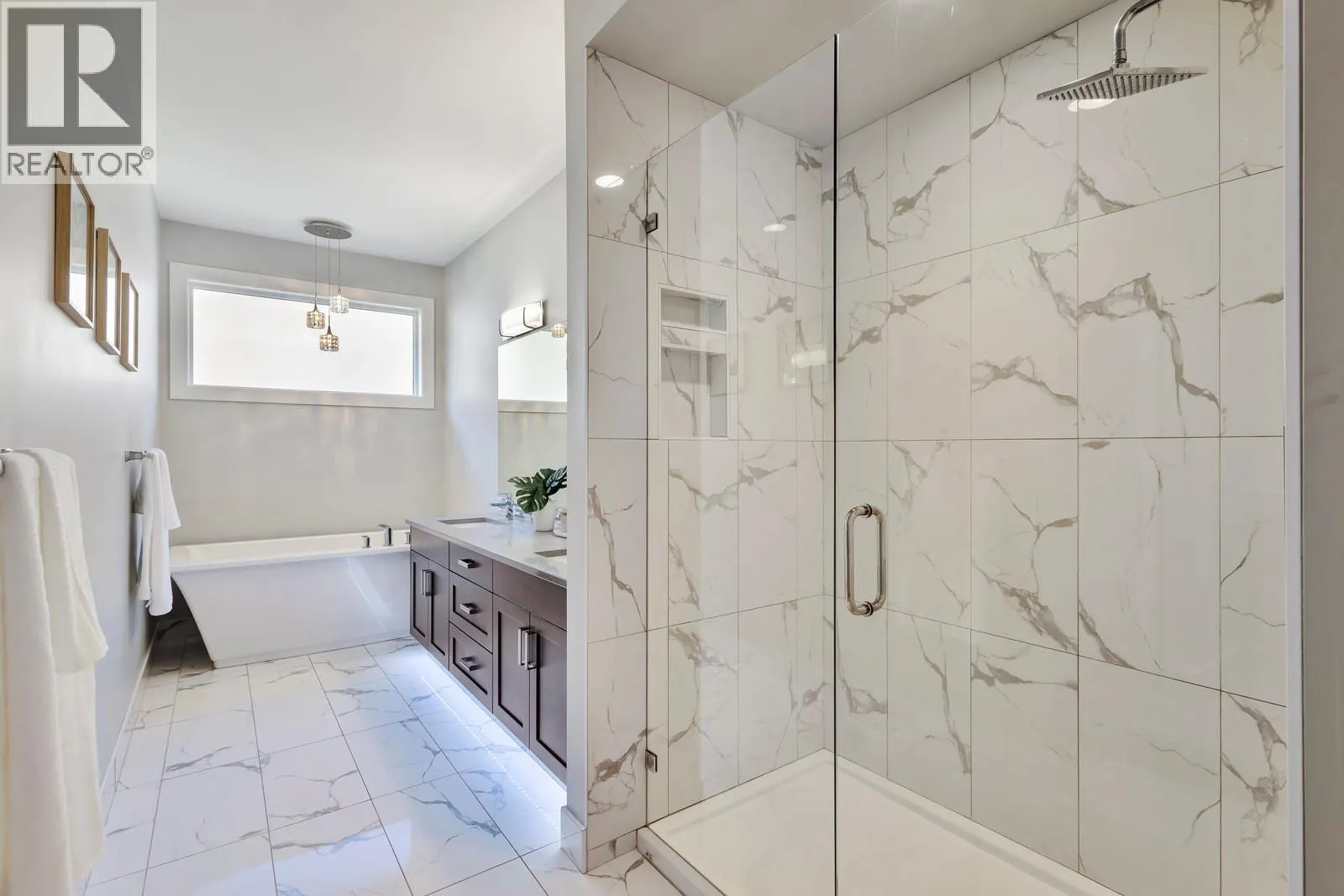 2594 Crown Crest Drive