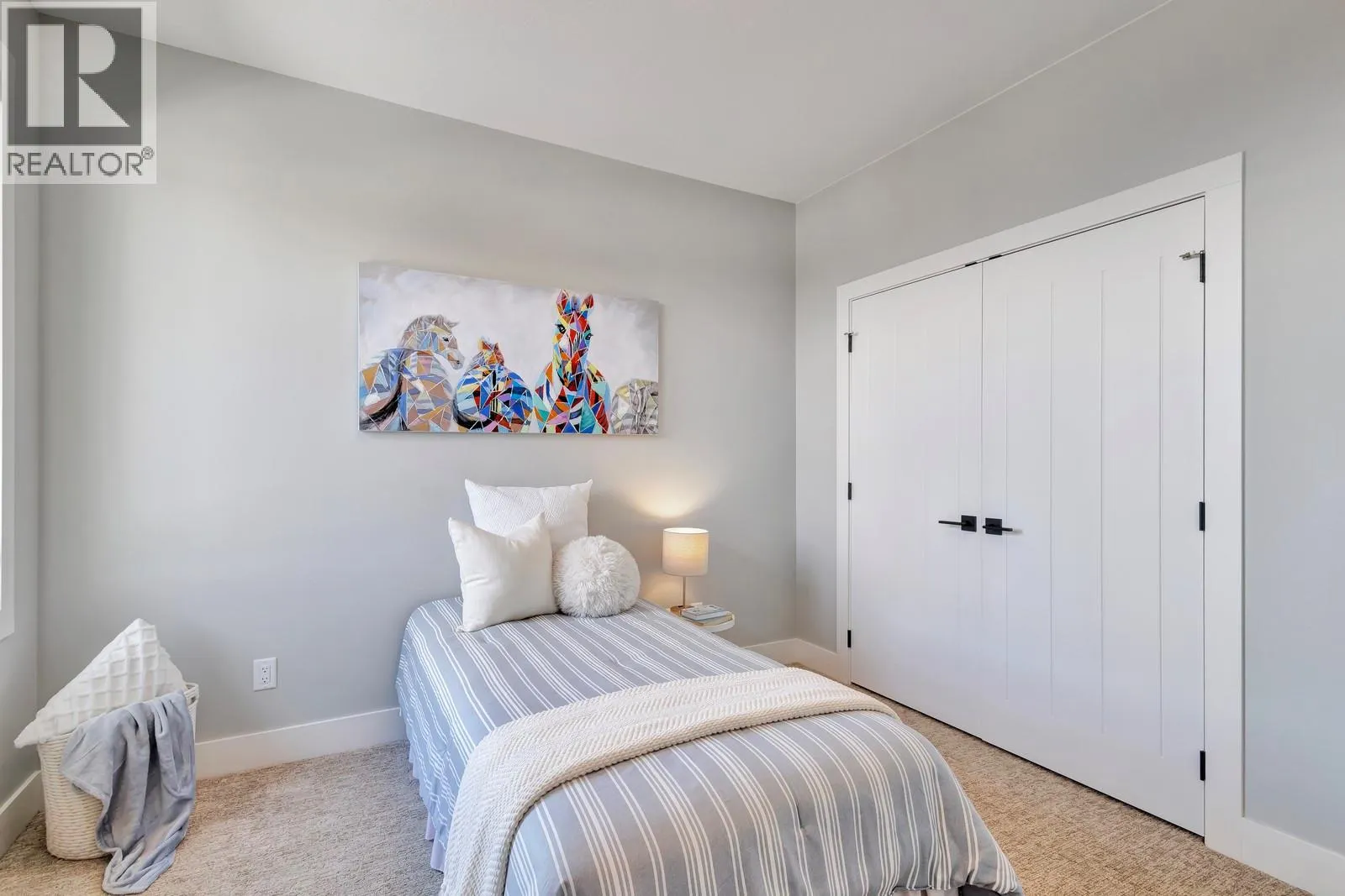 2594 Crown Crest Drive