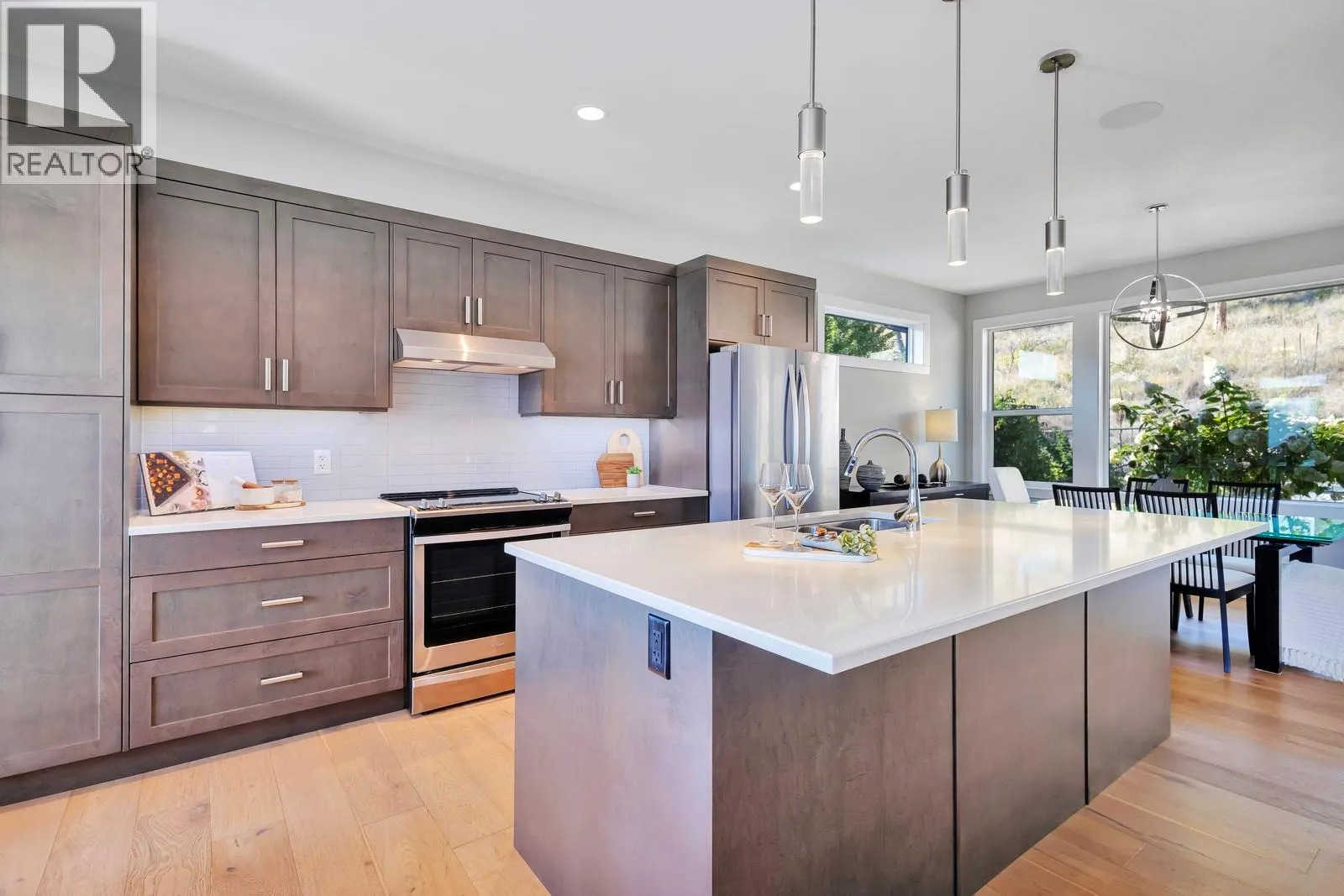2594 Crown Crest Drive