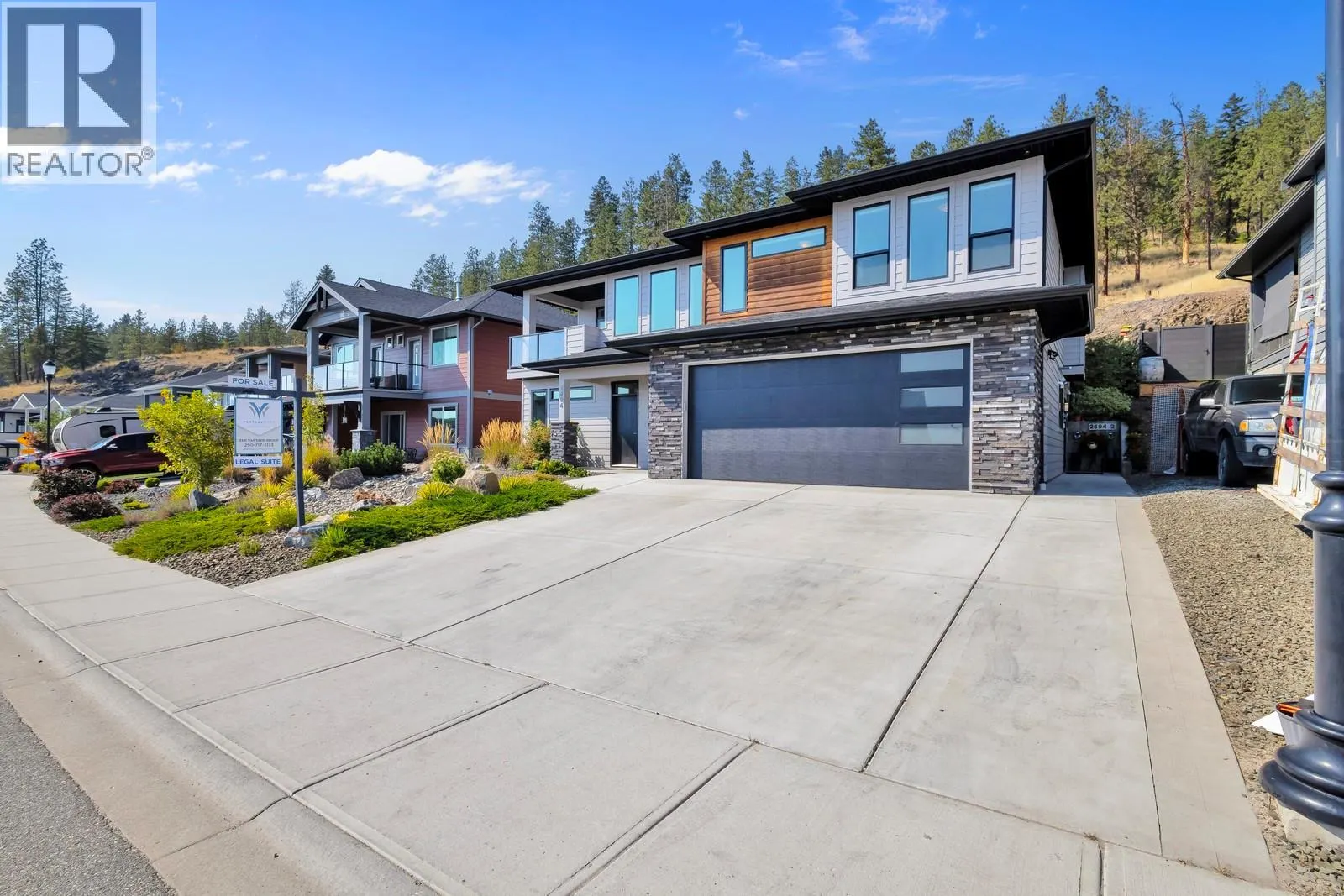 2594 Crown Crest Drive