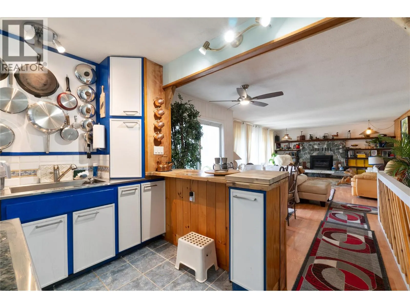2363 Forest Drive