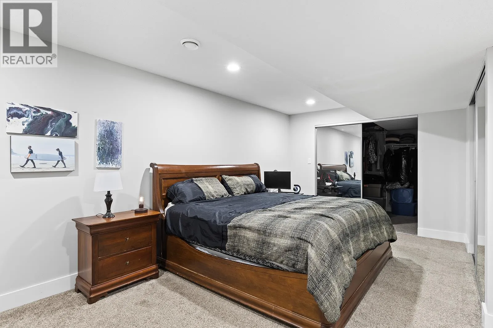 1687 Spruceglen Drive