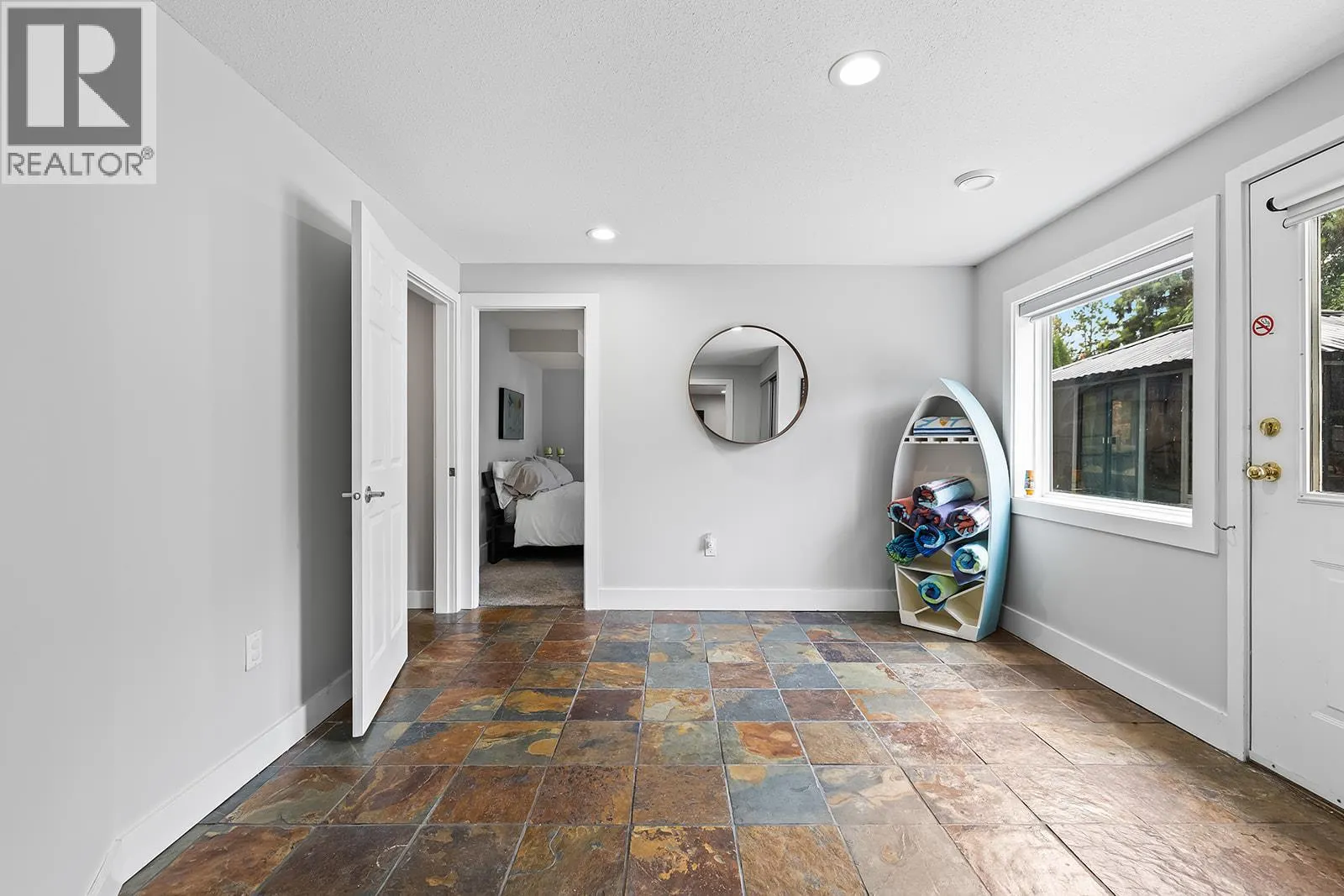 1687 Spruceglen Drive