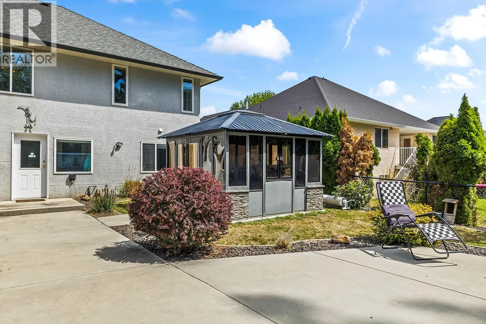 1687 Spruceglen Drive