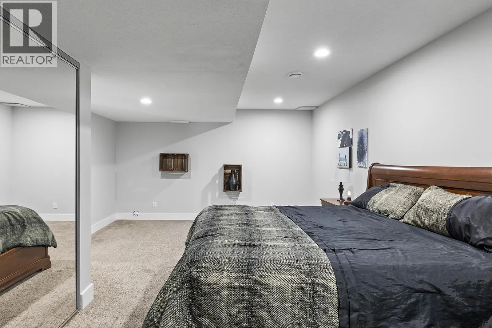 1687 Spruceglen Drive
