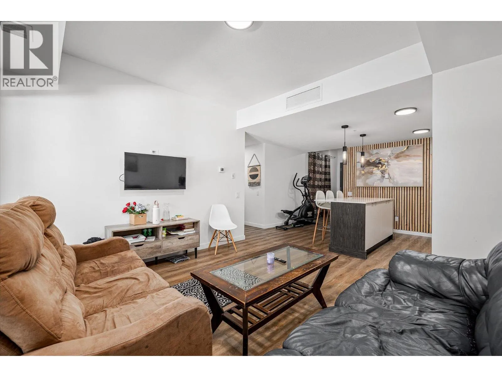 615 Rutland Road Unit# 202
