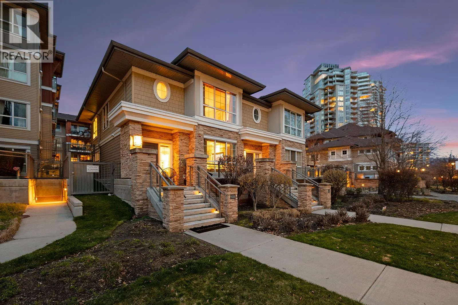 1123 Sunset Drive