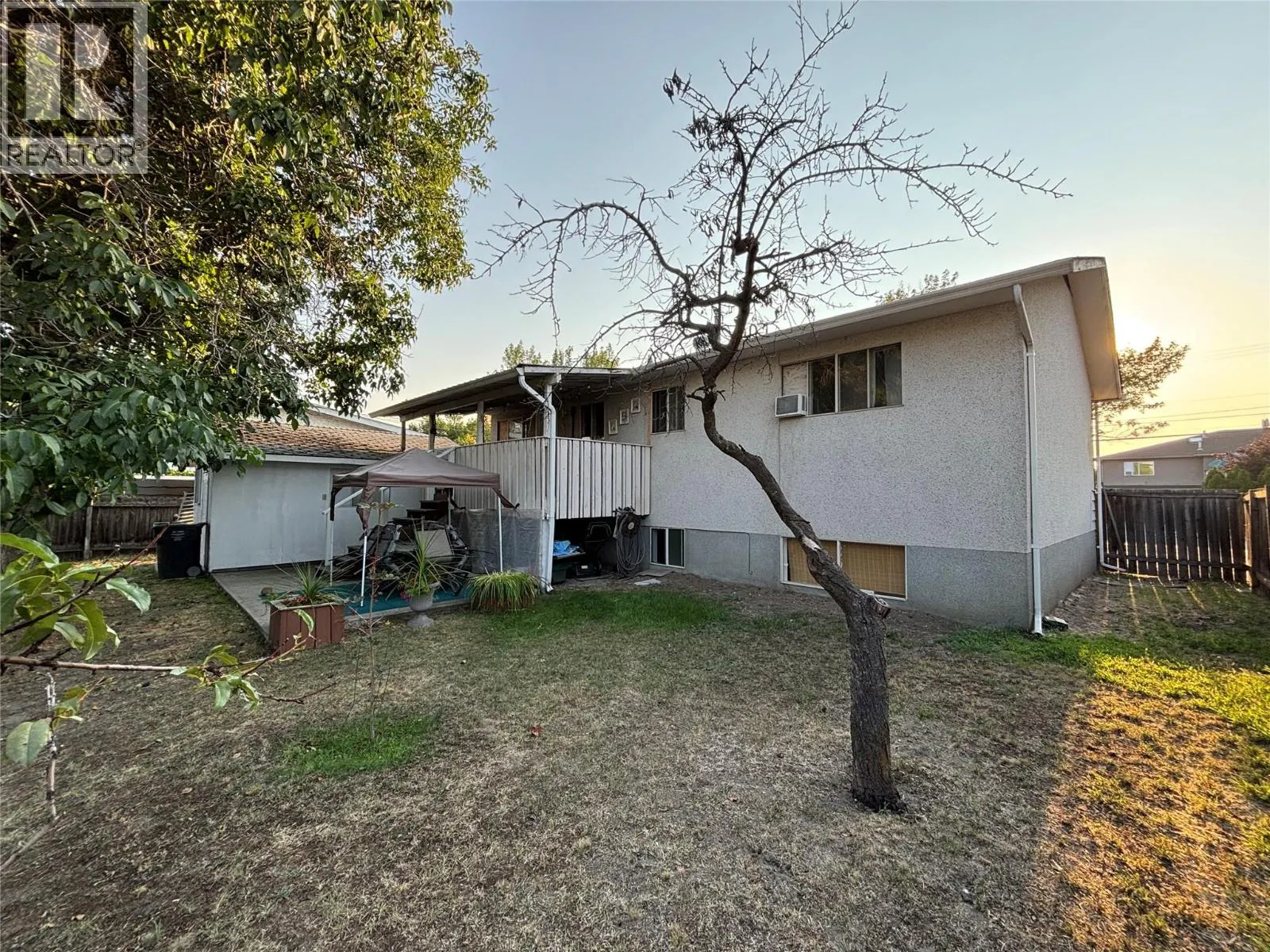 3049 Gordon Drive
