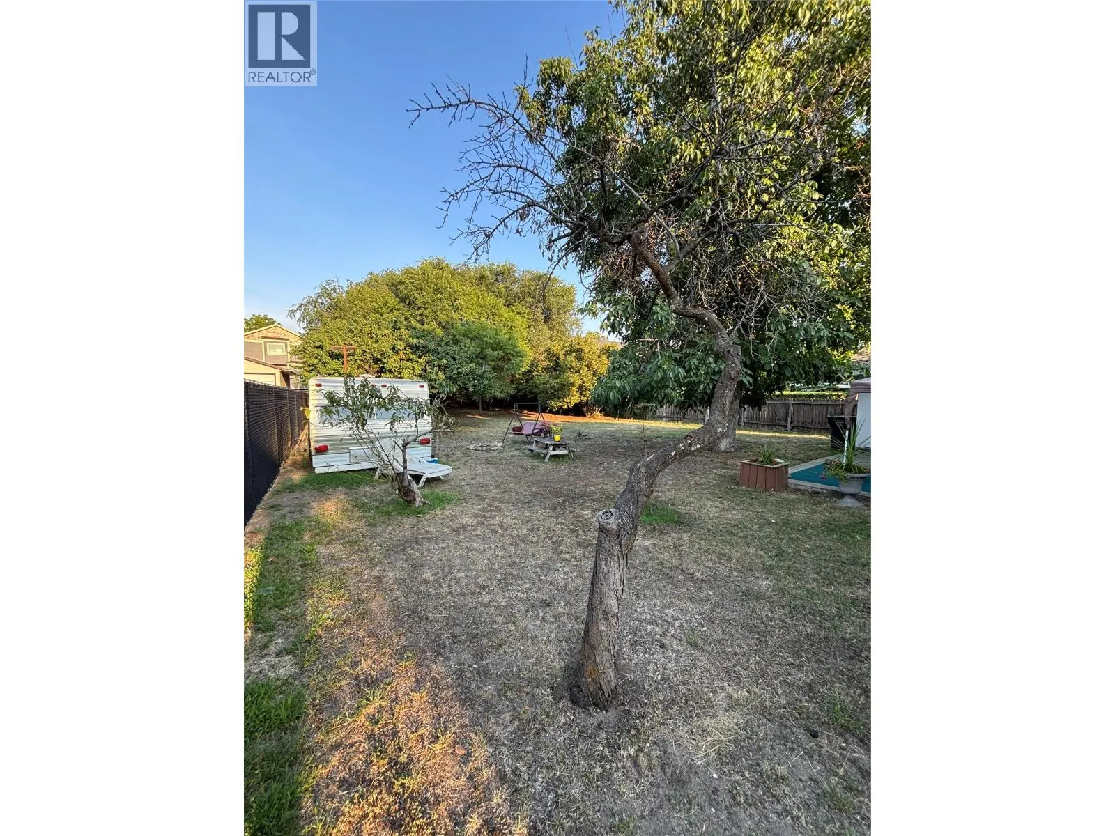 3049 Gordon Drive