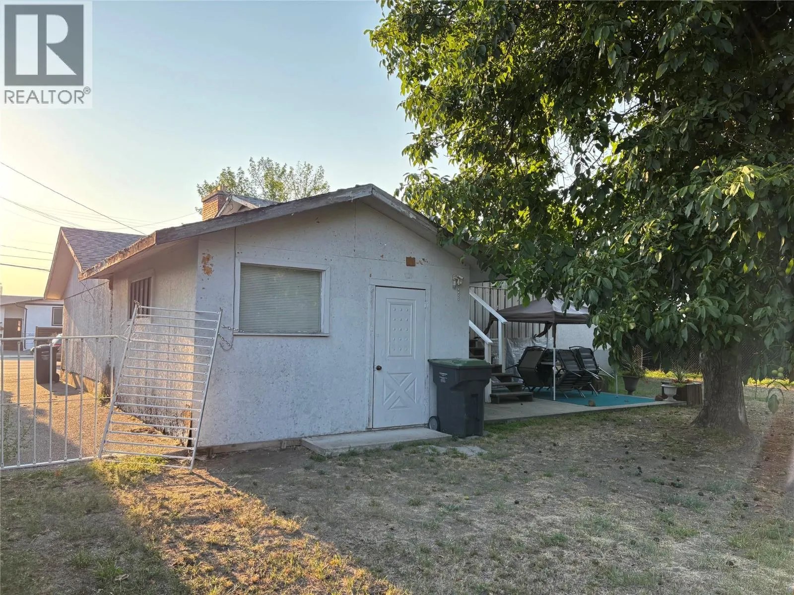 3049 Gordon Drive