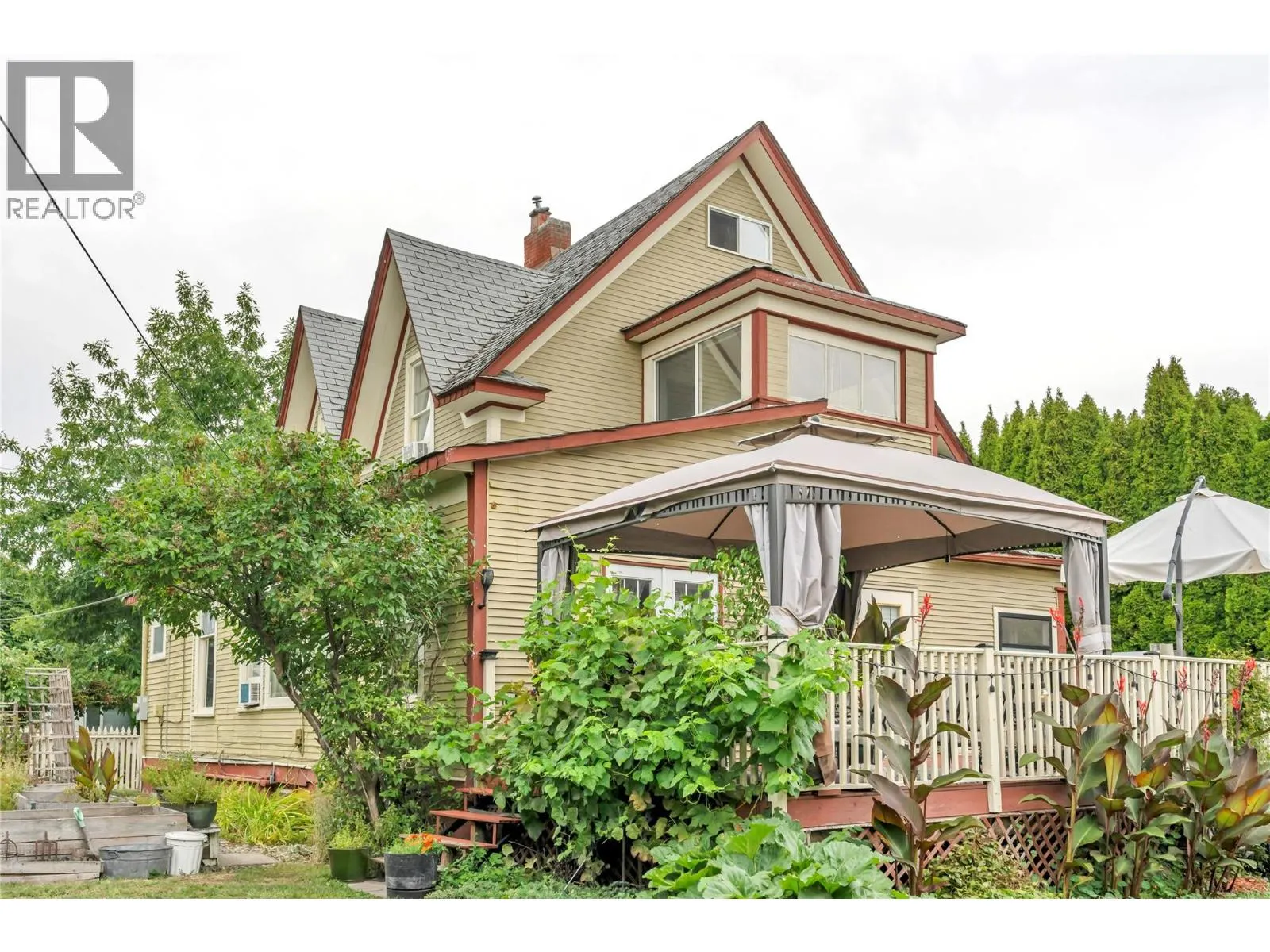 494 Young Street