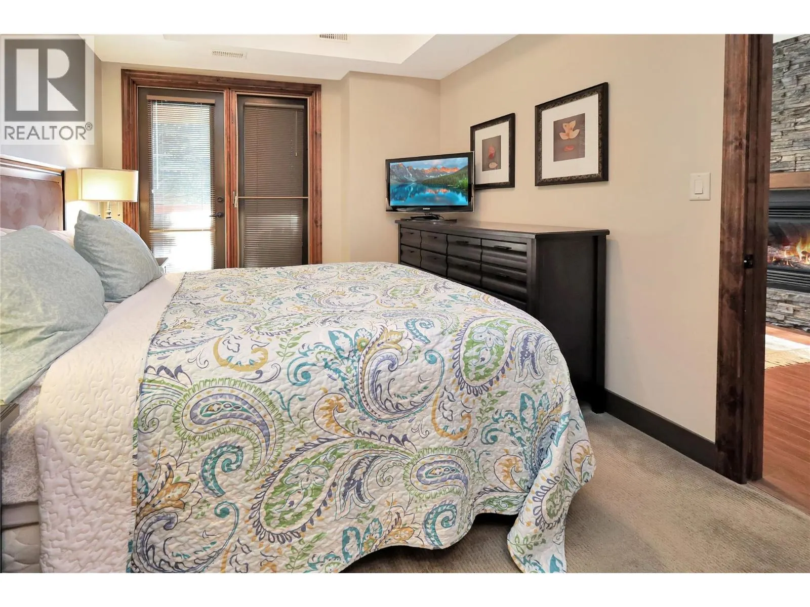 7495 COLUMBIA Avenue Unit# 1111