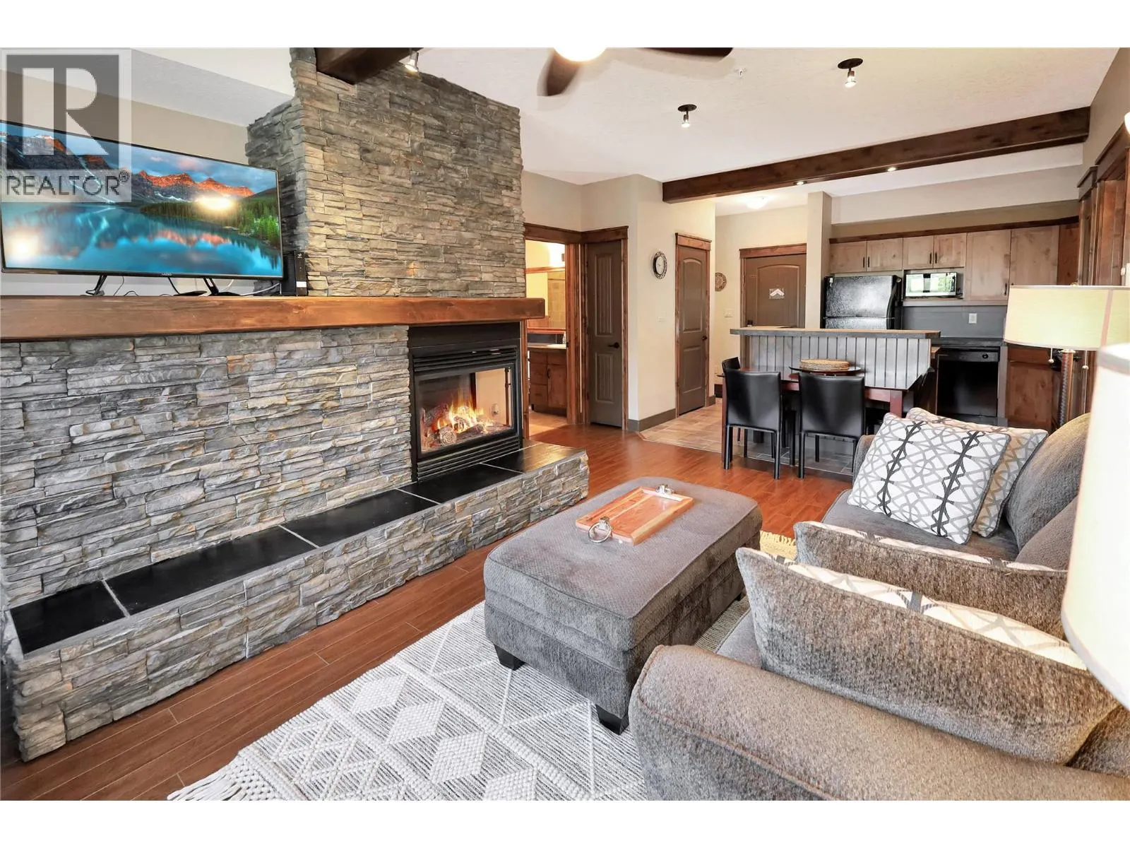 7495 COLUMBIA Avenue Unit# 1111