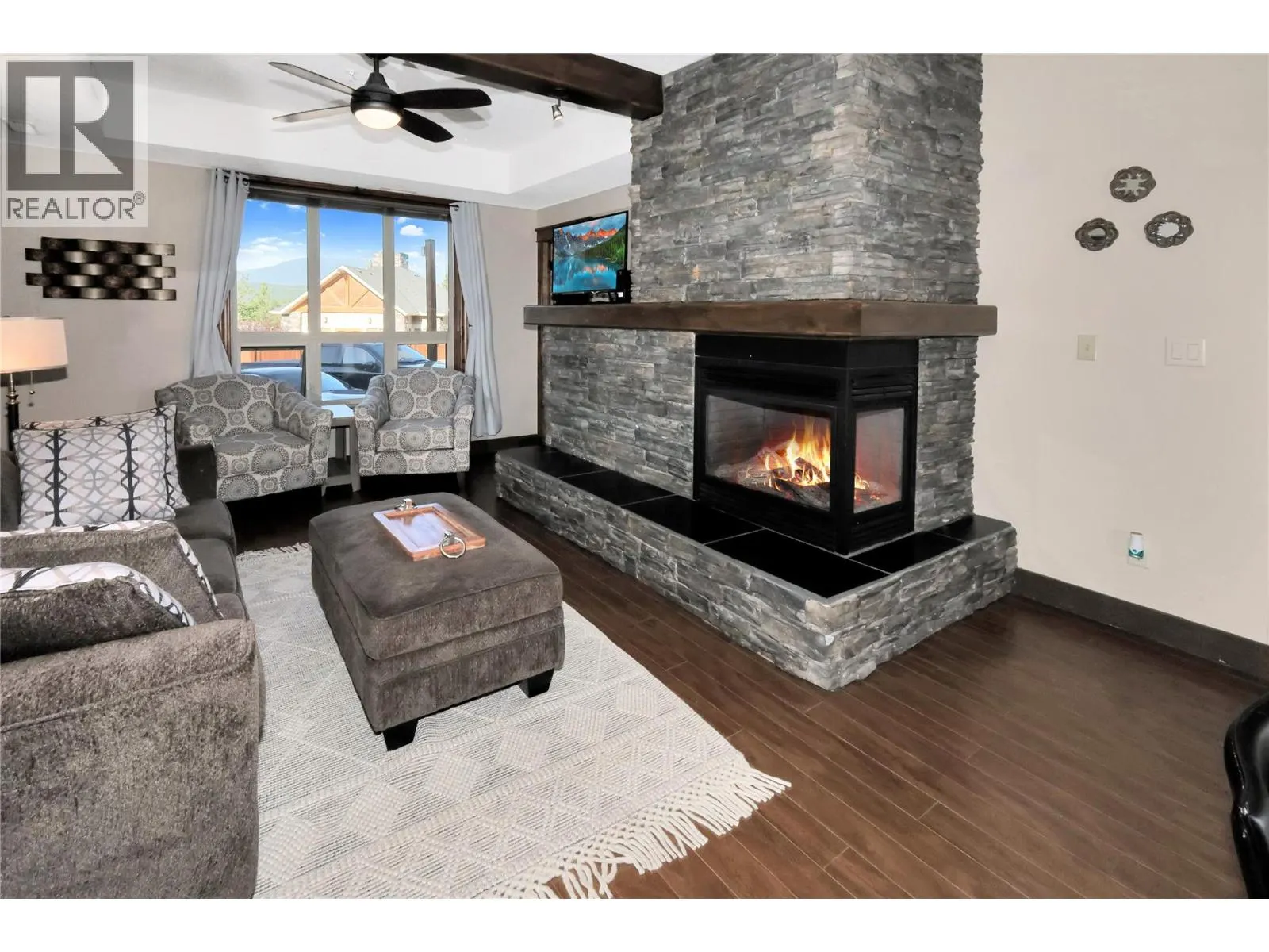 7495 COLUMBIA Avenue Unit# 1111