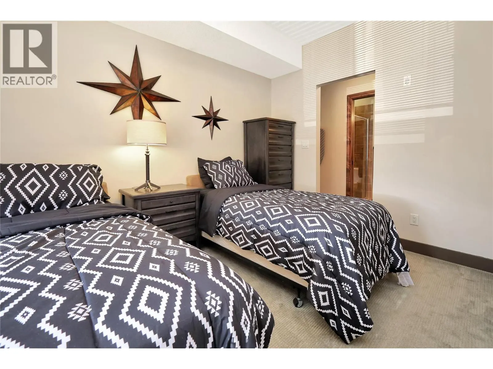 7495 COLUMBIA Avenue Unit# 1111