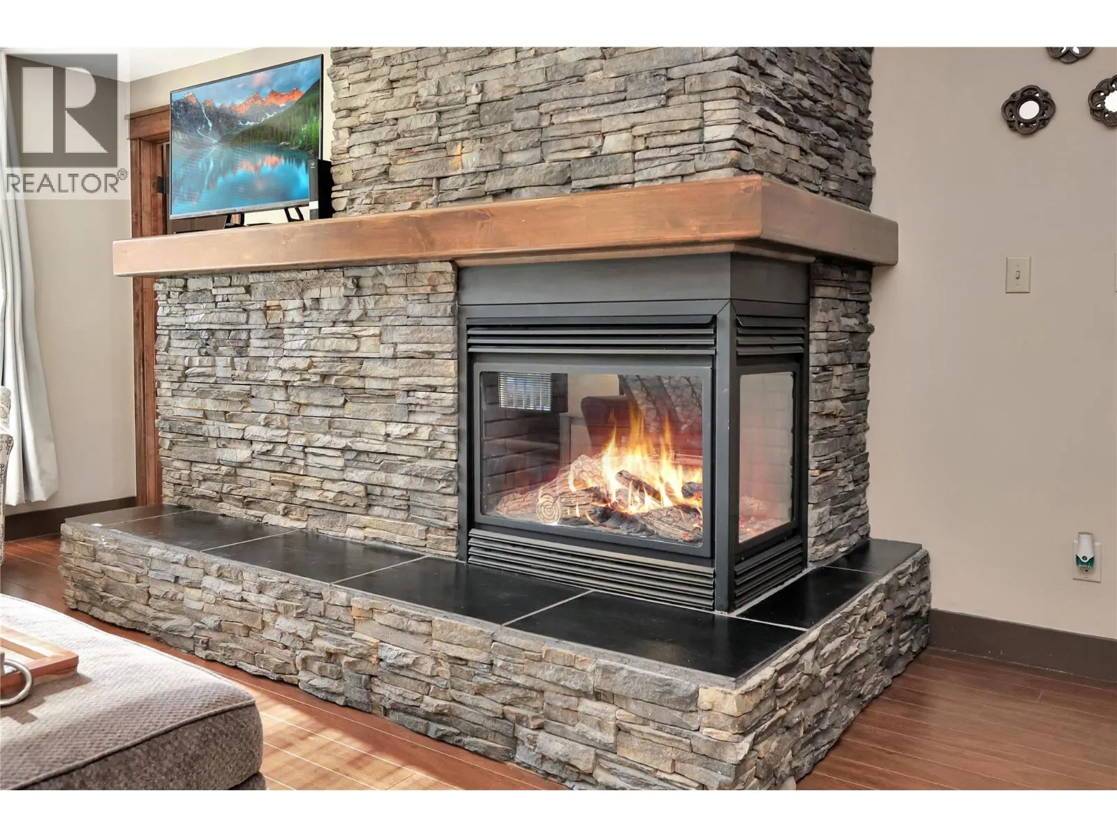 7495 COLUMBIA Avenue Unit# 1111