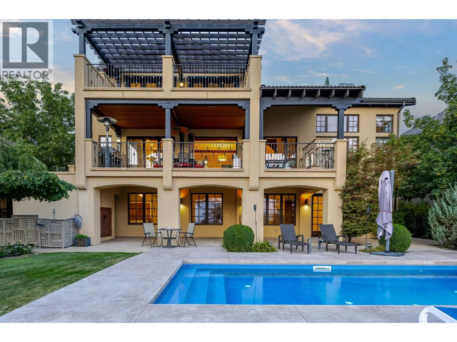 2457 Selkirk Drive