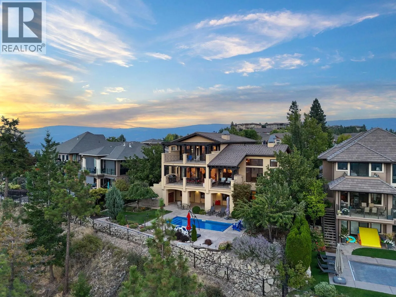 2457 Selkirk Drive