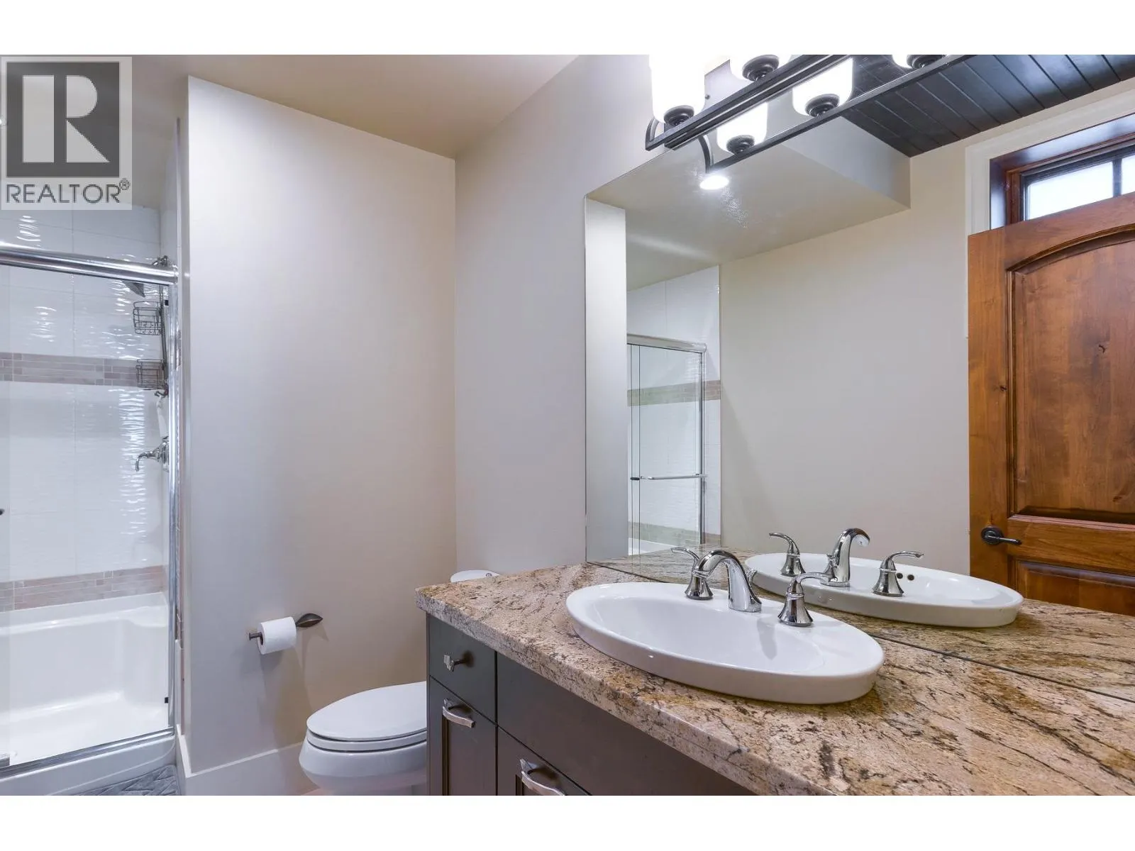 2457 Selkirk Drive