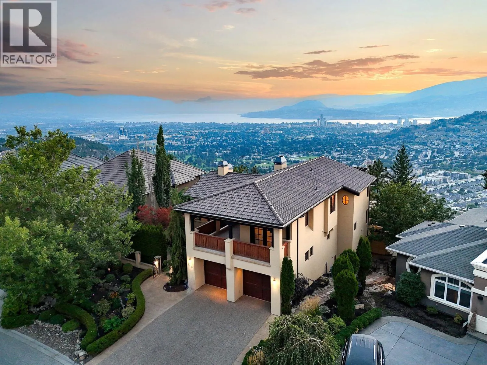 2457 Selkirk Drive