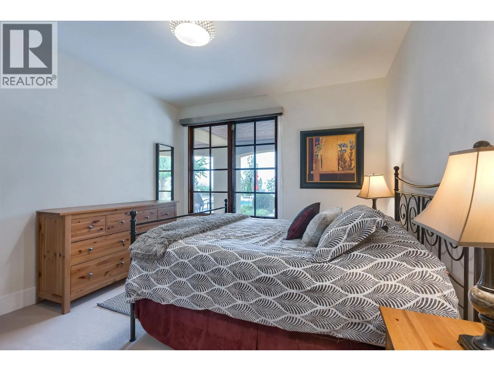 2457 Selkirk Drive