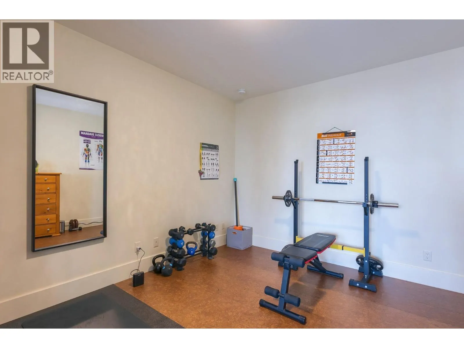 2457 Selkirk Drive