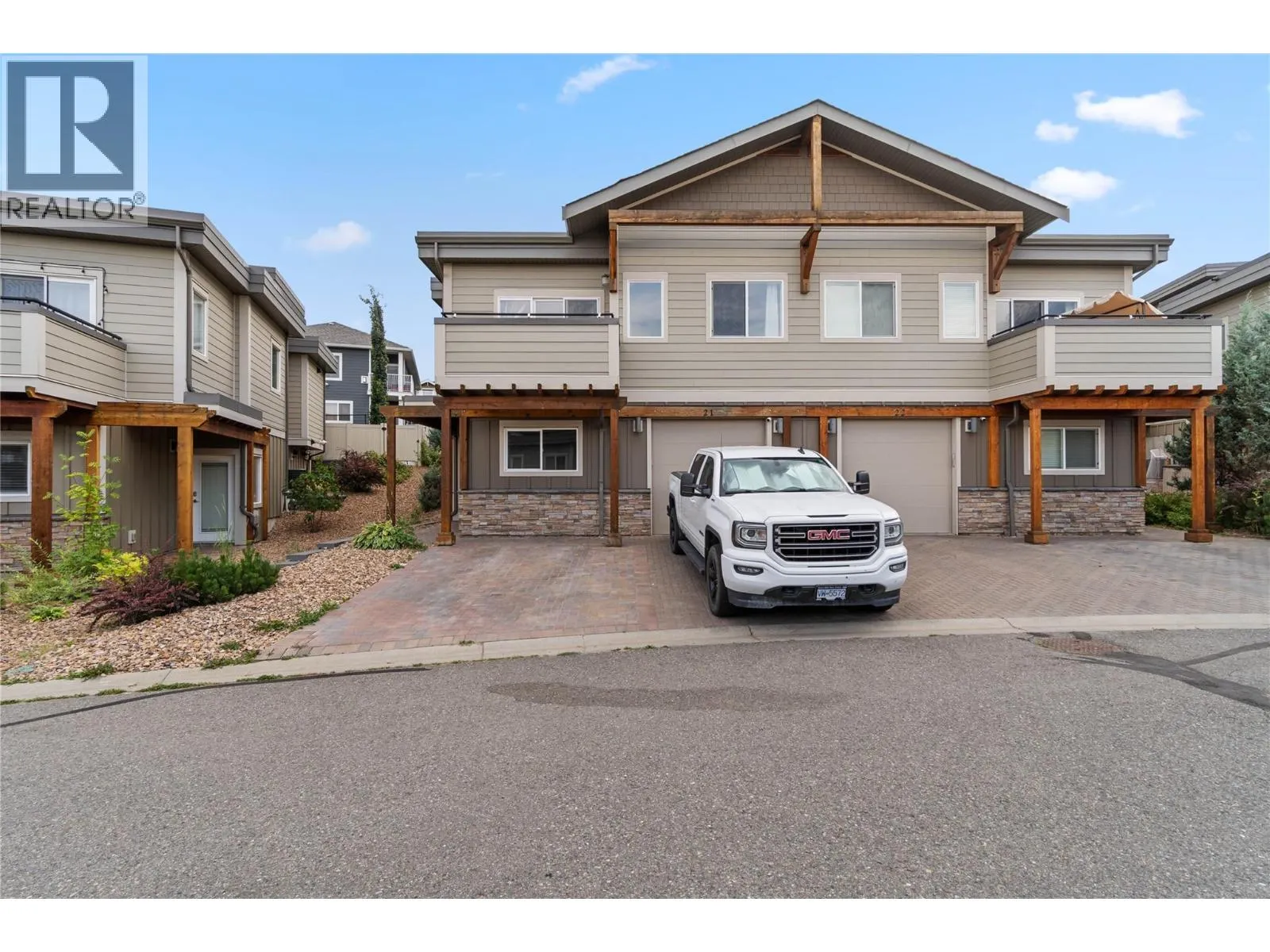 2200 Linfield Drive Unit# 21
