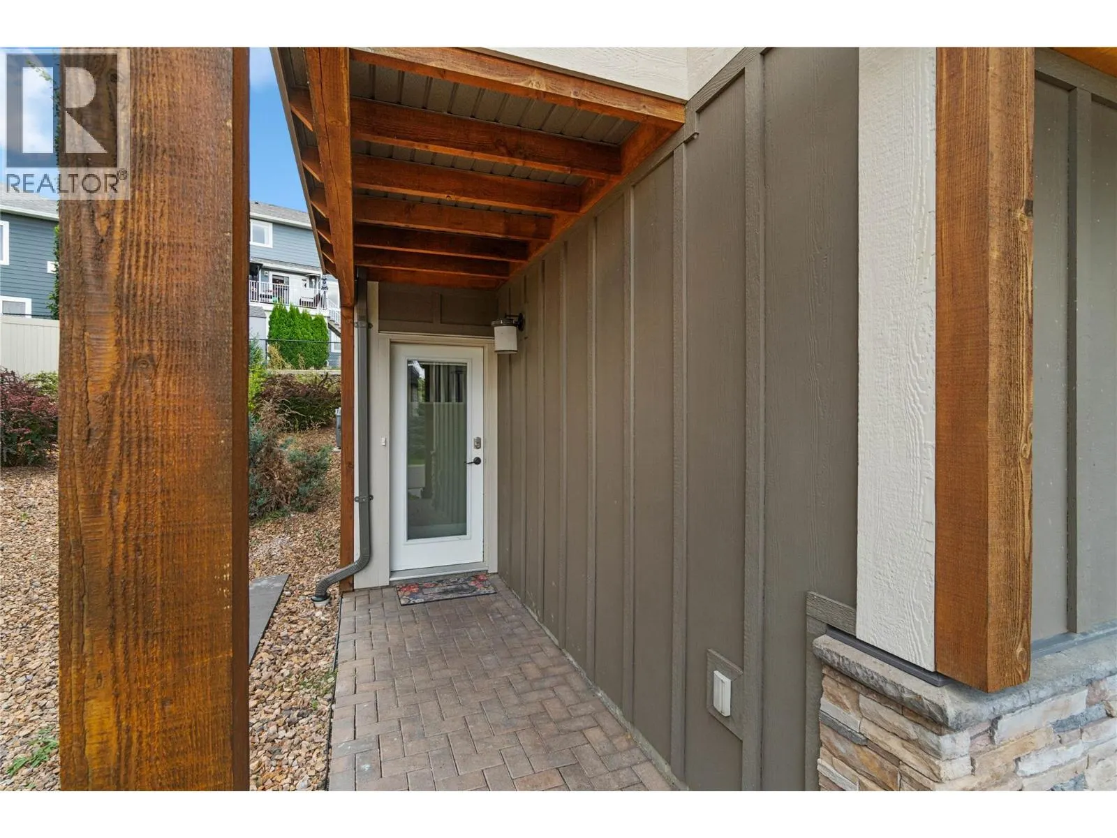 2200 Linfield Drive Unit# 21