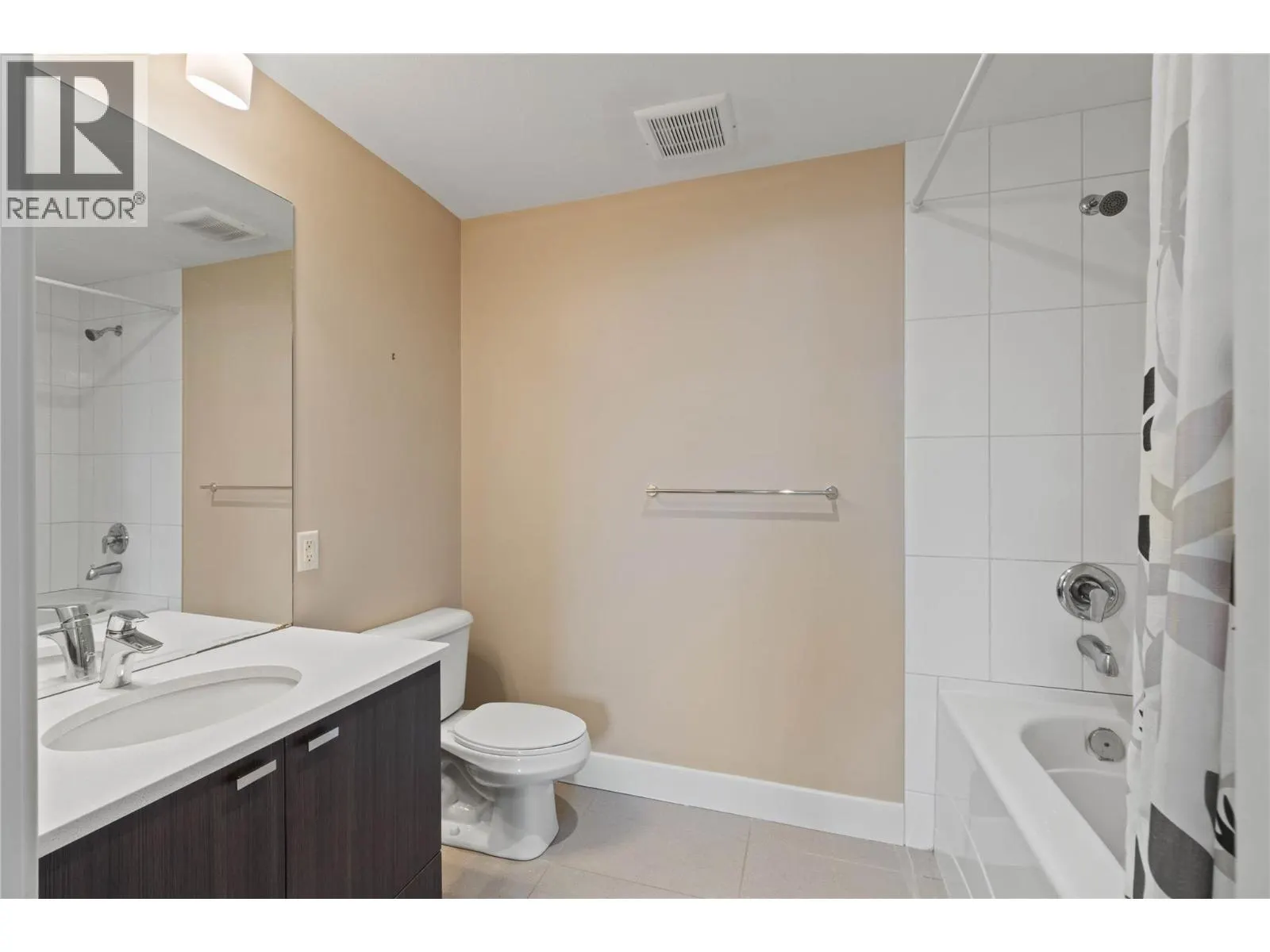 2200 Linfield Drive Unit# 21