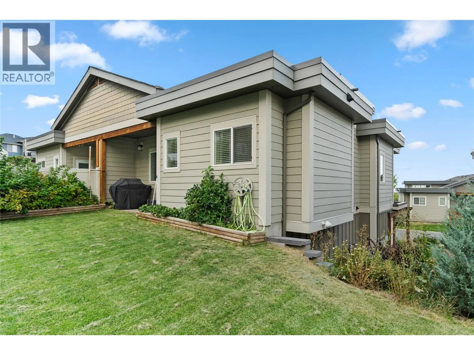 2200 Linfield Drive Unit# 21