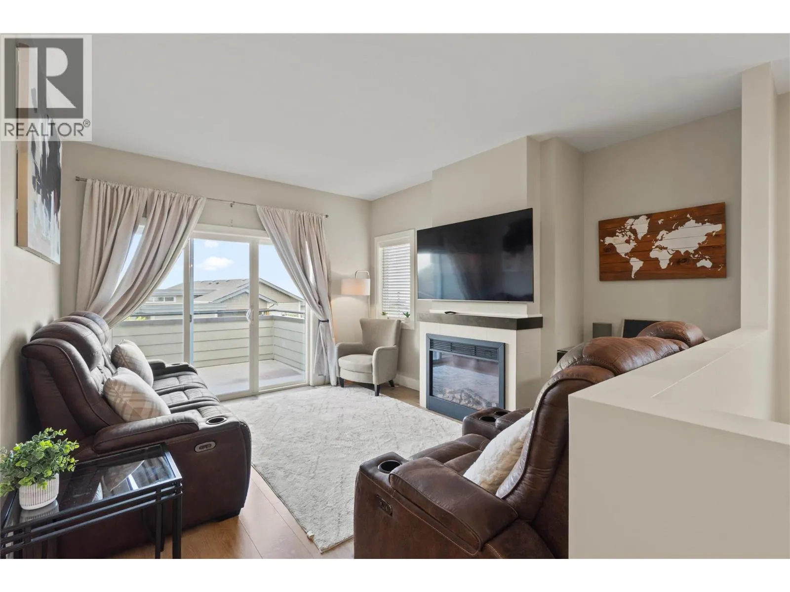 2200 Linfield Drive Unit# 21