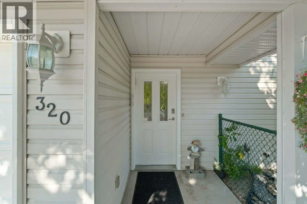 320 17 Street SE