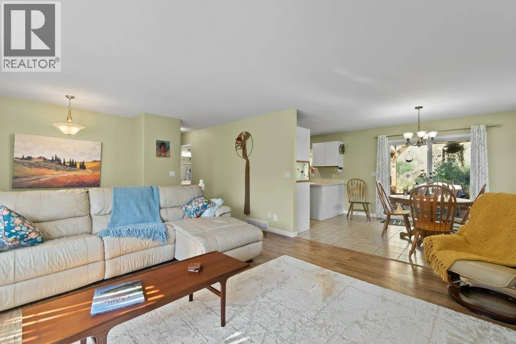 320 17 Street SE