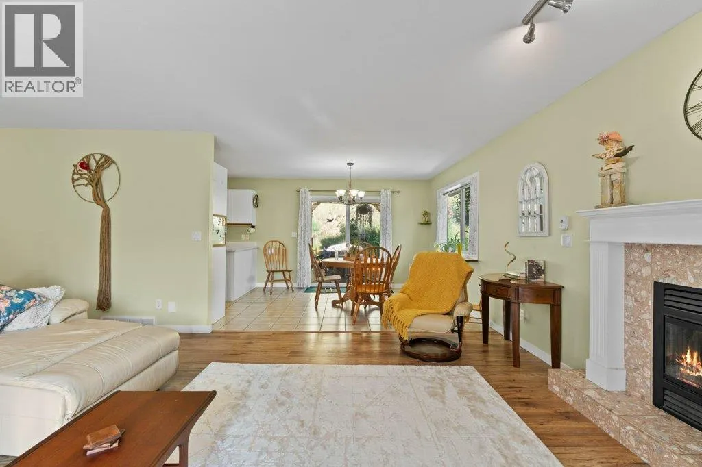 320 17 Street SE